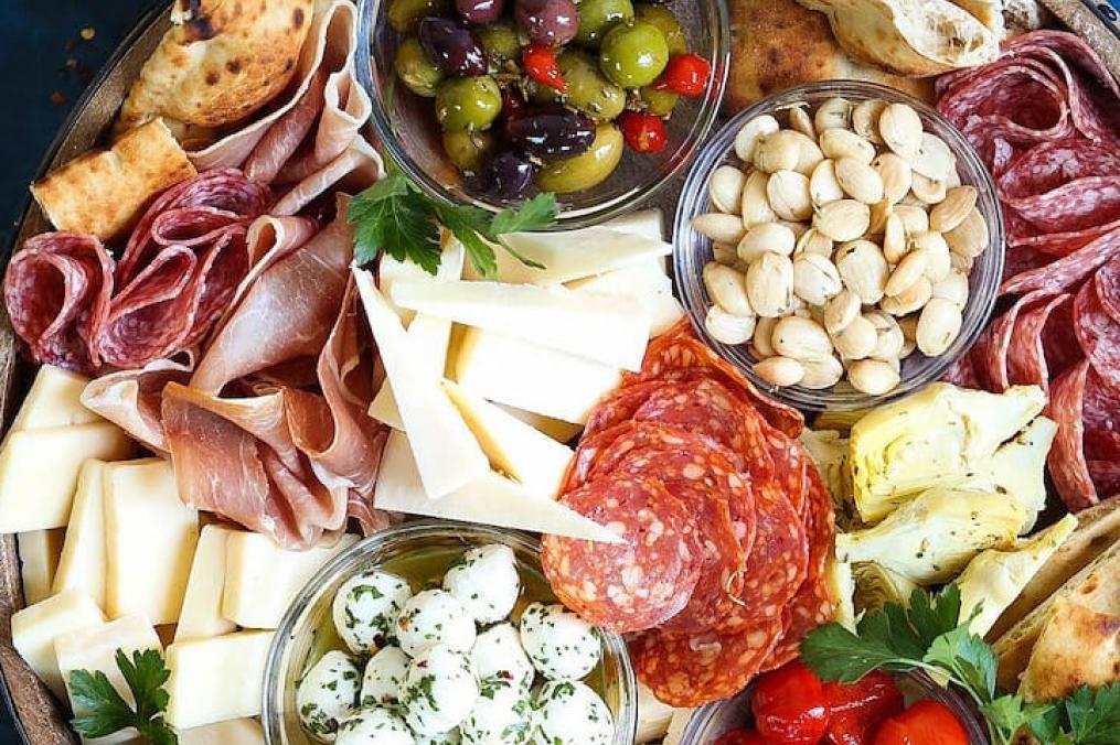 A spread of Italian food in the Geiser Dining Commons at Keuka College